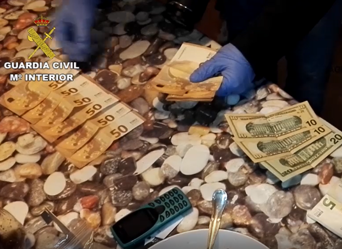 Navarra: Desmantelado un laboratorio de fabricación de cocaína 1 Moncloa Desarticulada en Navarra una banda que fabricaba cocaína en un laboratorio