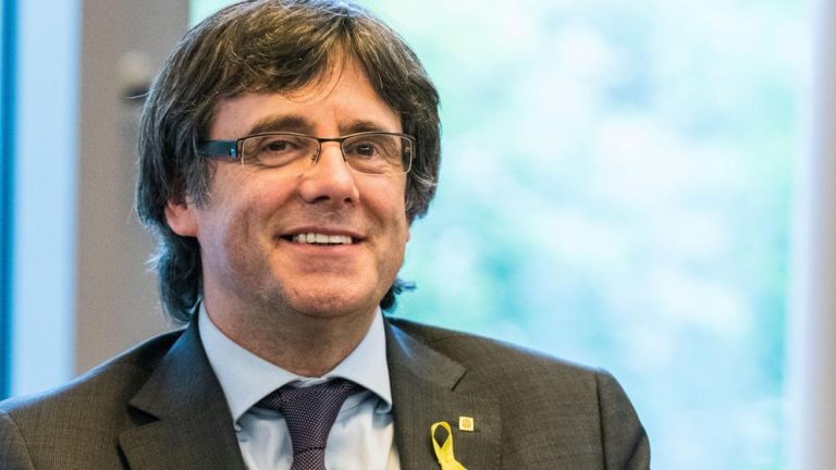 Puigdemont, «en contacto» para tomar posesión como eurodiputado