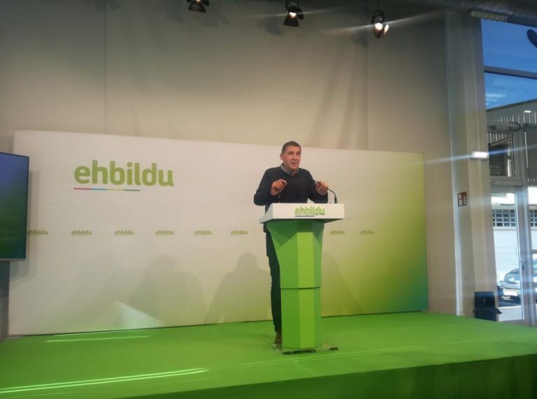 La investidura de Sánchez, más cerca: ERC y Bildu se abren a negociar