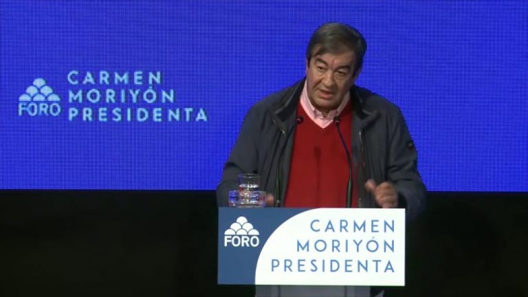 Foro Asturias deja sin chófer a Cascos, que se acerca al PP