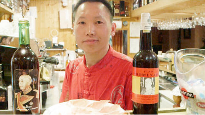 ¿Quién es ese chino que admira tanto a Franco? 1 Moncloa Chino franquista