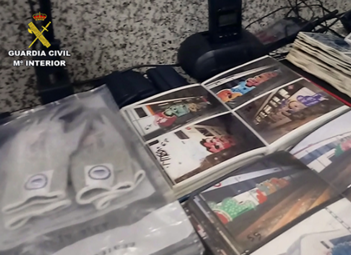 La Guardia Civil detiene a cuatro grafiteros por daños en miles de trenes 1 Moncloa Detenido un grupo de grafiteros por parte de la Guardia Civil