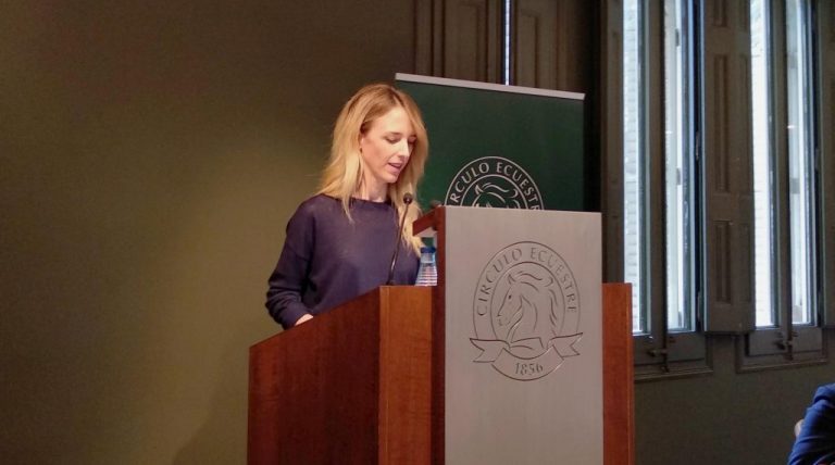 Álvarez de Toledo apoya la visita del Rey y le pide acudir más a Cataluña