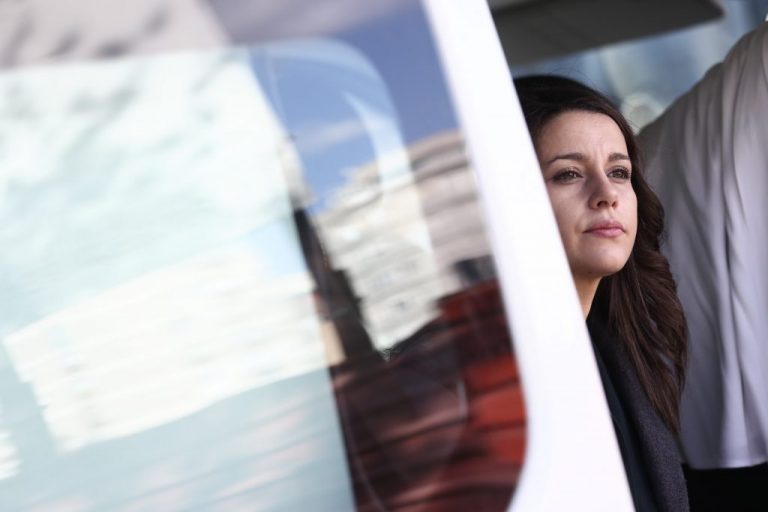 Ciudadanos se aferra a la ‘vía 221’ para sortear los pronósticos de su hundimiento