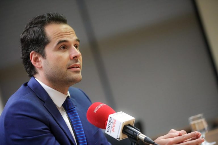 Aguado defiende la gestión de Telemadrid tras una «época muy mala»