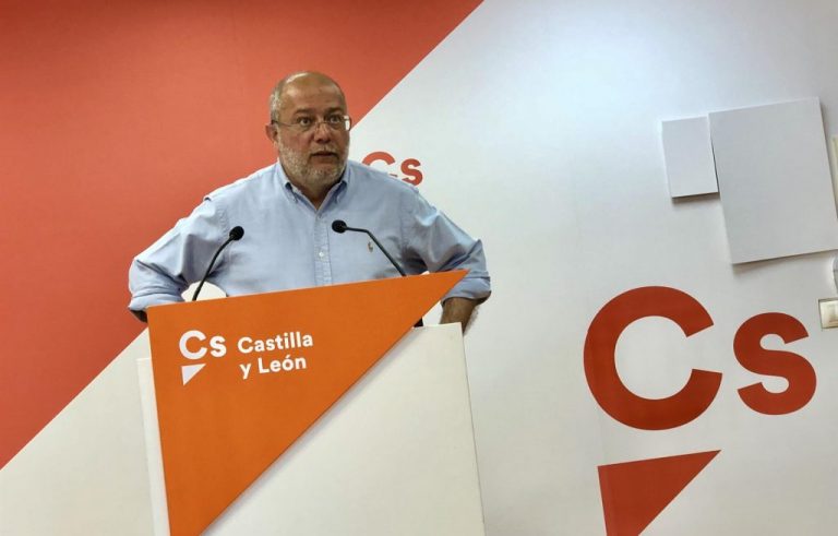Igea supera los obstáculos de Ciudadanos y se presenta el lunes contra Arrimadas