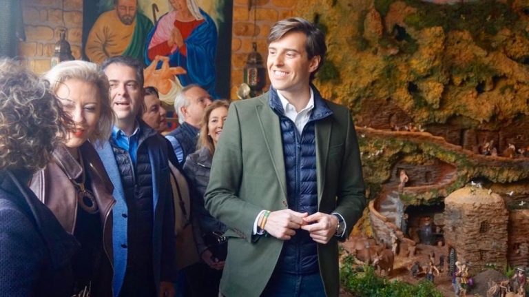 Montesinos insta a los barones del PSOE a parar «los planes» de Sánchez