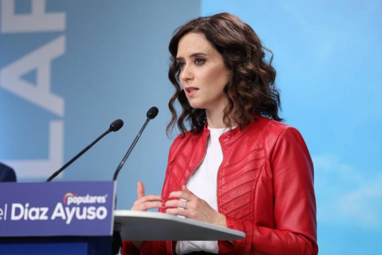 Ayuso cree que la «progresía tirana» no permite derogar leyes LGTB