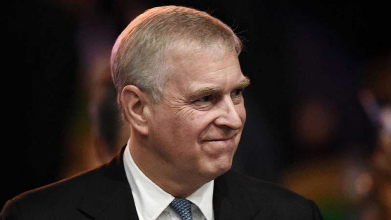 El príncipe Andrés pone en apuros a la Casa Real Británica