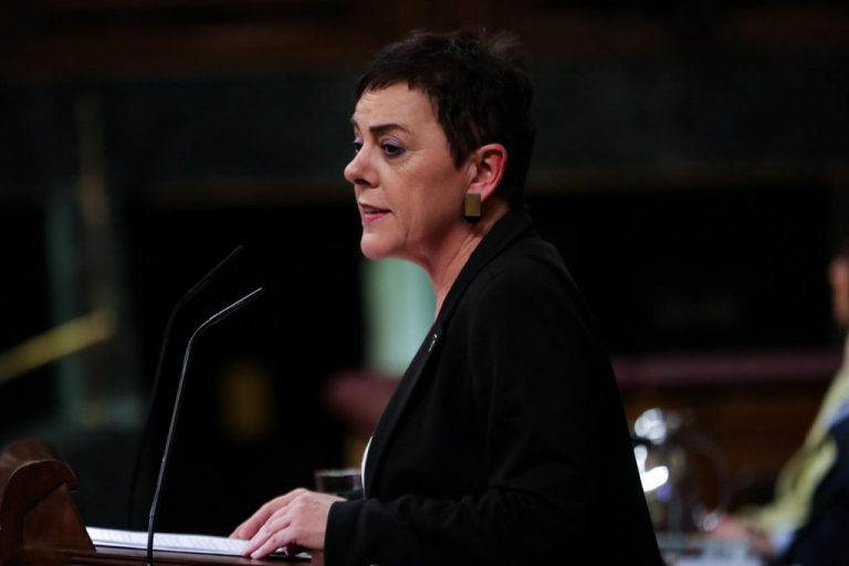 Bronca en el Congreso con Bildu, con gritos de «asesinos» y «terroristas»