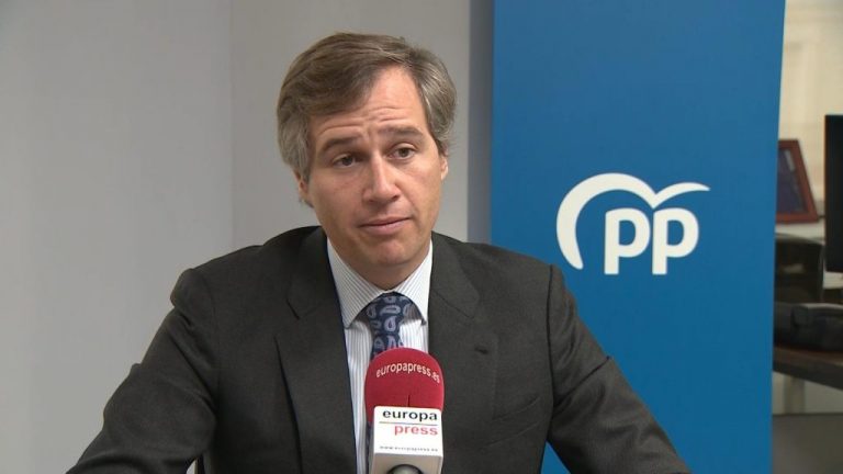 El PP acusa al PSOE de tapar el nombramiento de Dolores Delgado