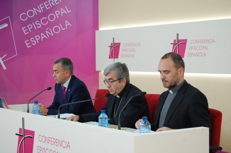 Los obispos disfrutan de un superávit millonario por el IRPF sin temor al Tribunal de Cuentas