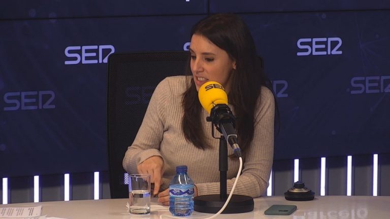 De mandar al Rey «a los tiburones» a aplaudirle: el cambio de Irene Montero