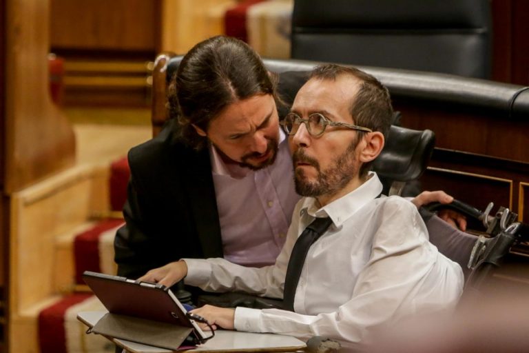 Podemos intenta colarse en la mesa de diálogo entre el Gobierno y Cataluña