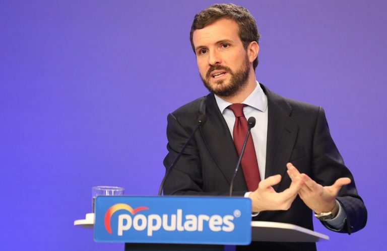 Montero presiona a Casado para que atienda al acuerdo de reconstrucción