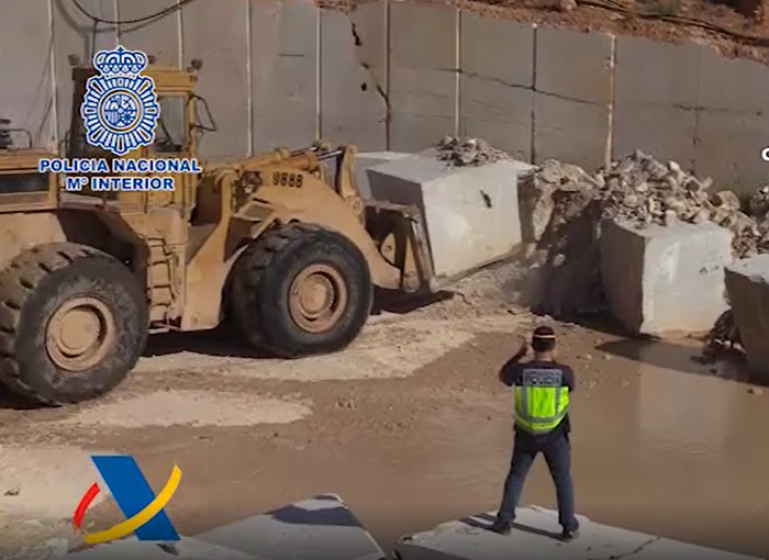 Alicante: Cae un grupo que introducía metanfetamina oculta en mármol 1 Moncloa Desarticulada una organización que introducía metanfetamina oculta en bloques de mármol