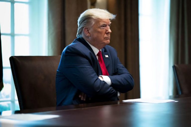 Trump suspende la financiación de EEUU a la OMS y le acusa de «encubrimiento»