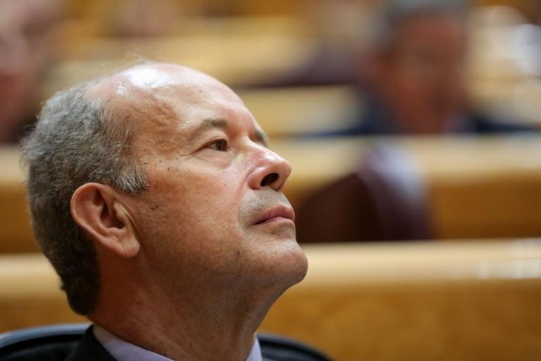 Los senadores socialistas instan a reorganizar juzgados, implantar medios telemáticos y acabar con el colapso