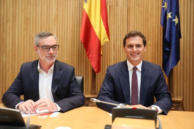 Albert Rivera ficha a Villegas para el despacho de abogados del que es presidente