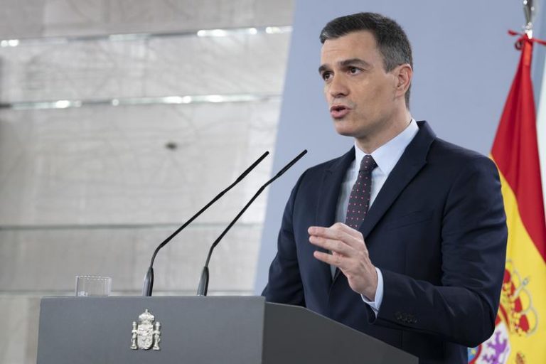 Sánchez habla de consecuencias económicas «terribles» y alivia el confinamiento