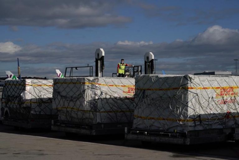 Las nuevas normas chinas de exportación afectan a pedidos españoles