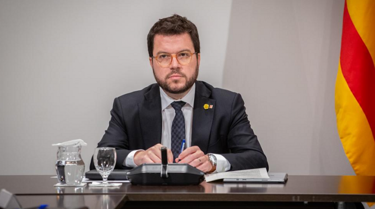 Parlament valida decretos del Govern contra la crisis «auténtica estrategia»