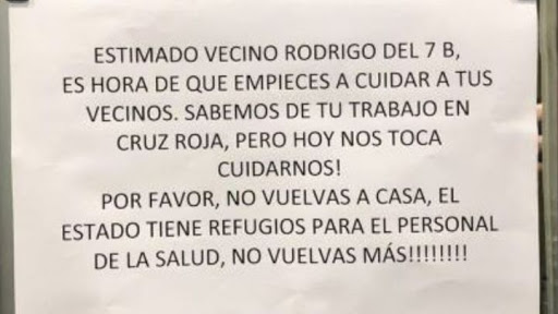 Expulsada a patadas del autobús por quitarse la mascarilla 1 Moncloa violencia
