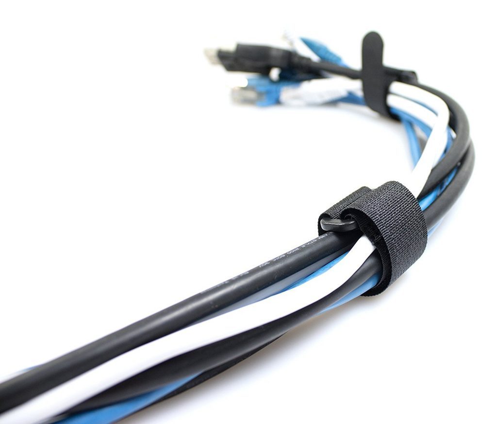 Cómo organizar los cables de tus aparatos electrónicos (y que no se acaben liando) 4 Moncloa Correas de velcro