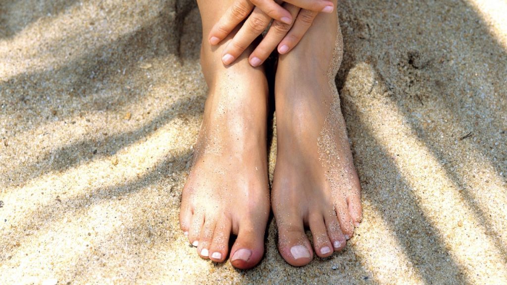 Cosas que los españoles tenemos miedo a pedir en la cama 1 Moncloa pies cama