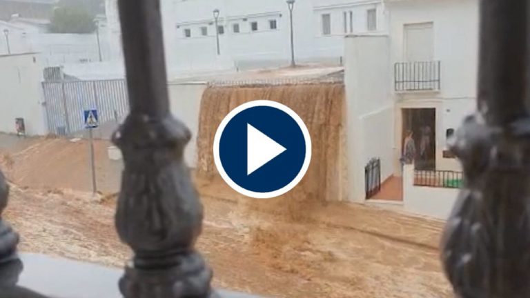 Las fuertes lluvias en Estepa se llevan una vivienda por delante Las fuertes lluvias en Estepa se llevan una vivienda por delante