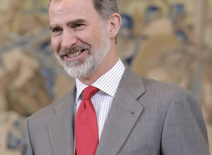EL REY ES BAILARÍN PERO PEREZOSO