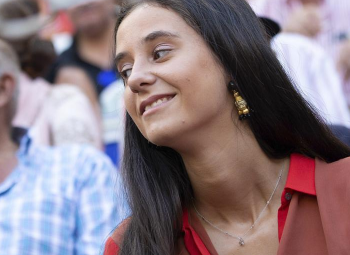 SUS RELACIONES CON FAMOSOS DE LA TELEVISIÓN