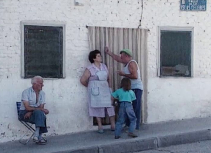 EL ENFADO DE LOS VECINOS