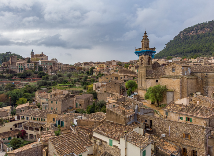 VALLDEMOSA, UNO DE LOS PUEBLOS MÁS ROMÁNTICOS DE BALEARES