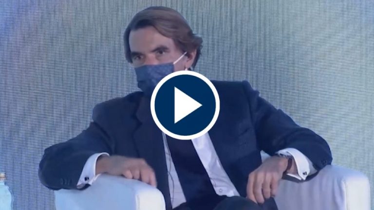 Aznar: «Radicalismos aparte, hay espacio para una alianza de moderados» Aznar: «Radicalismos aparte, hay espacio para una alianza de moderados»