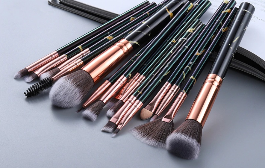 Aliexpress: estos productos de menos de 10€ arrasaron en ventas septiembre 7 Moncloa brochas maquillaje