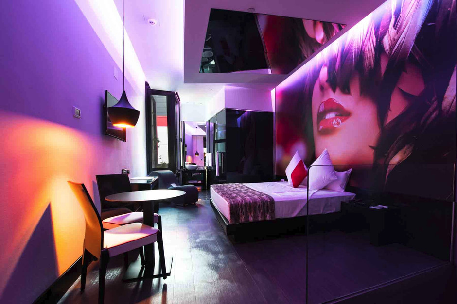 10 hoteles de España exclusivos para parejas liberales 2 Moncloa hotel loob