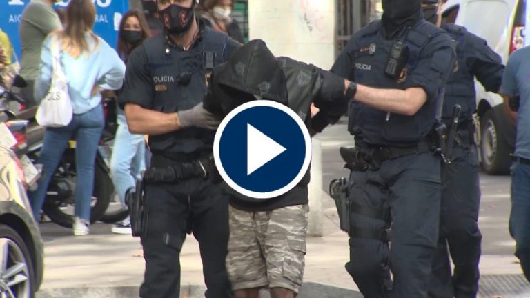 51 detenidos en un macrooperativo contra venta de droga en Barcelona 51 detenidos en un macrooperativo contra venta de droga en Barcelona