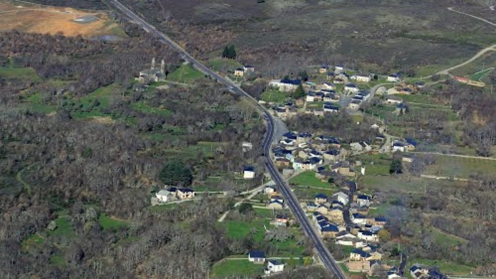 estación AVE pueblo 26 habitantes