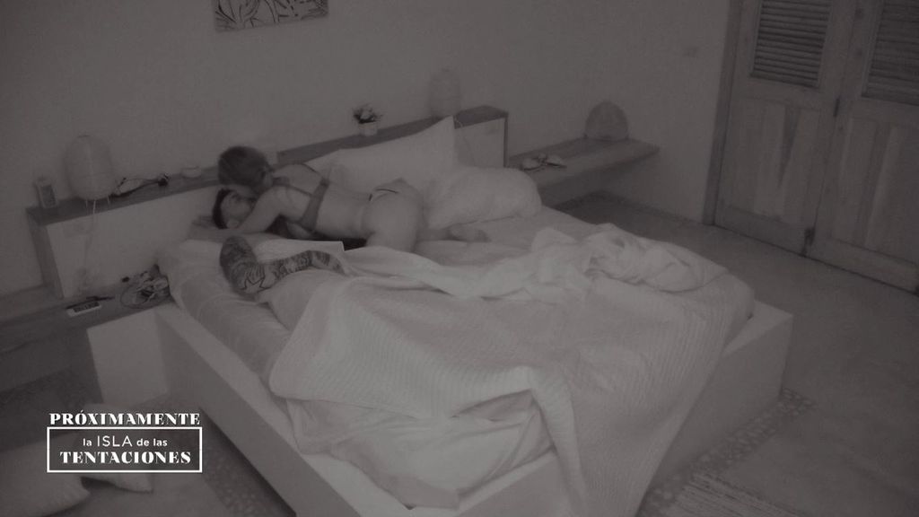 Rubén, la fantasía sexual de Fani Carbajo 2 Moncloa ruben isla