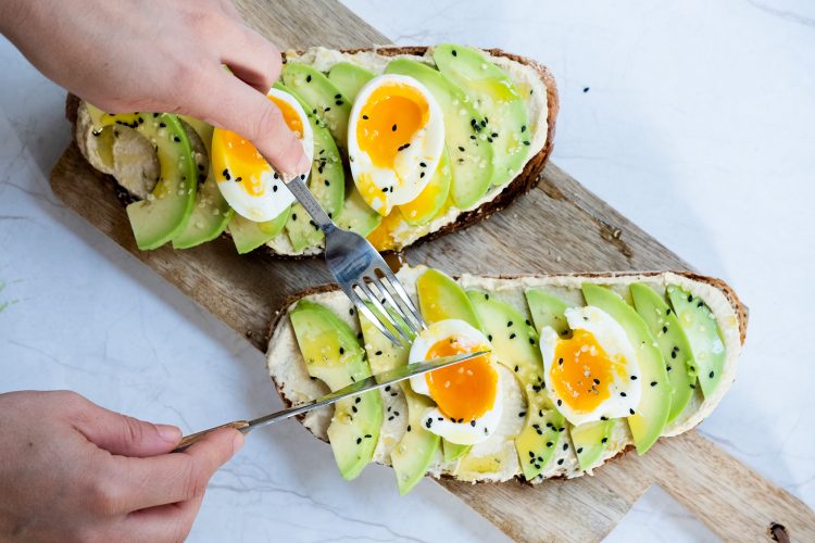 tostas-aguacate-beneficios