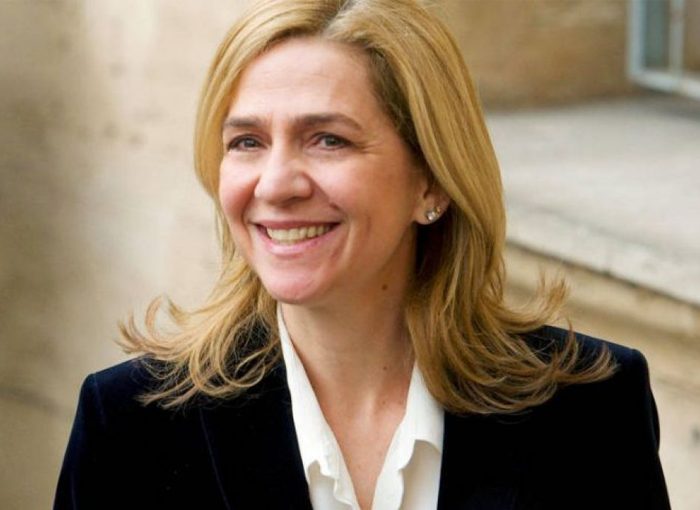 LOS ESCOLTAS DE CRISTINA, ENCERRADOS EN GINEBRA