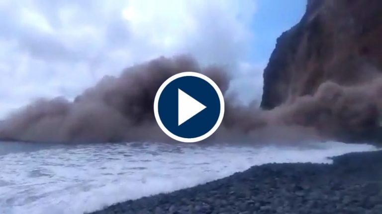 Impresionante derrumbe de un acantilado en una playa de La Gomera Impresionante derrumbe de un acantilado en una playa de La Gomera