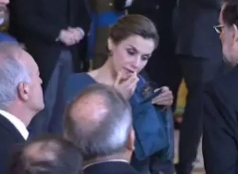 EL RETOQUE PÚBLICO DE LA REINA LETIZIA