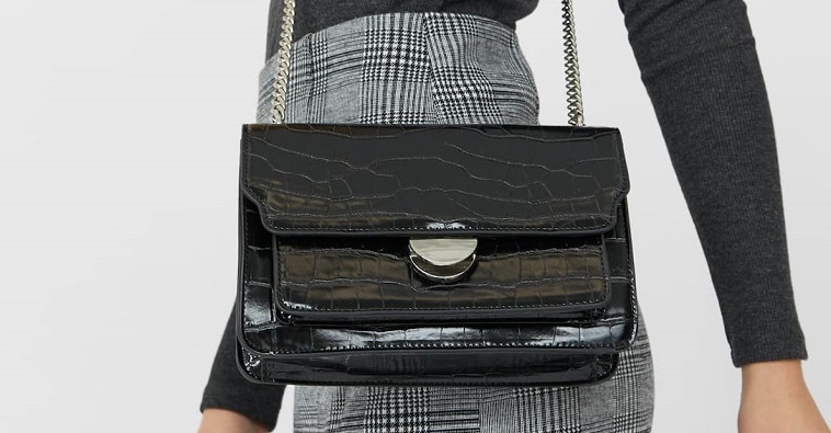 Stradivarius bolsos diferentes y baratos para cambiar a diario