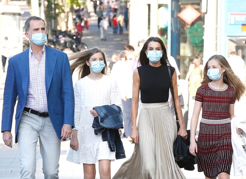 UNA PROTECCIÓN EXCESIVA DE LA REINA LETIZIA A SUS HIJAS