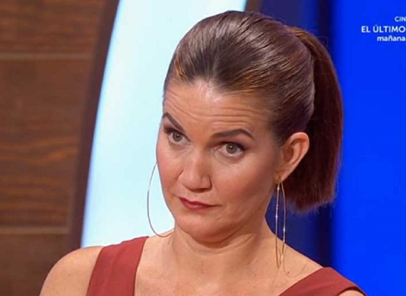 CRITICAS A LA ACTITUD DE SAMANTHA VALLEJO EN EL PROGRAMA