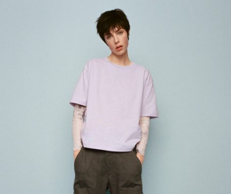 camiseta oversize zara