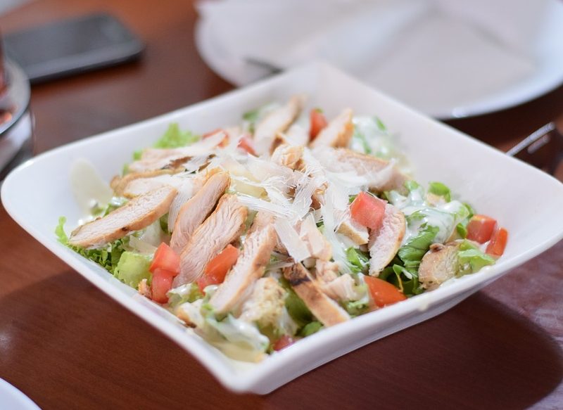 CÓMO HACER COSTRONES DE PAN PARA LA ENSALADA