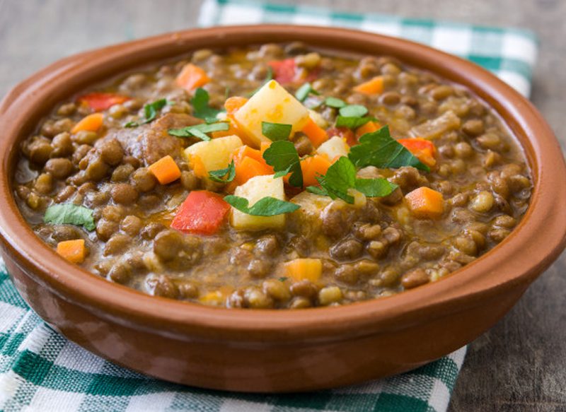 LENTEJAS GUISADAS, UN PLATO TRADICIONAL